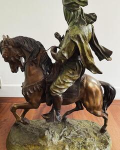 Antoine-Louis Barye, cavalier bédouin, grand bronze polychrome, signé sur sa base, ca 1900, dim: 69x56x29cm