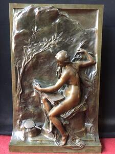 C.H. Chapu, plaque haut-relief en bronze, « La vérité » , ca 1890, cachet fondeur Thiebaud Frères, dim 62x45cm, très bel état 