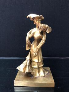 Sculpture en bronze « Elegante » Belle époque de Abel Landry patine mordorée H. 20 cm 